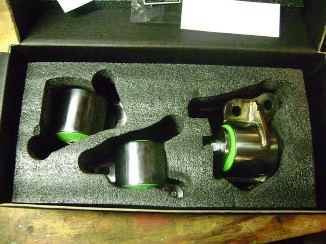 Name:  042810-DropMounts2.jpg
Views: 38
Size:  116.9 KB