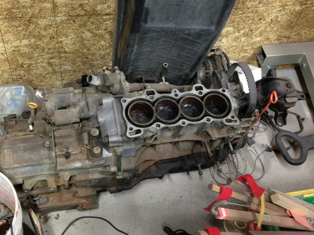 Name: Engine%20Top.jpg
Views: 579
Size: 271.0 KB