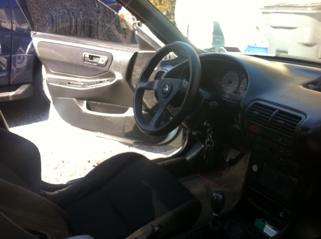 Name:  022413-Momosteeringwheelinstalled2_zps00db107c.jpg
Views: 39
Size:  58.7 KB