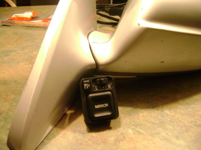 Name:  021111-JDMPowerFoldingMirrors3.jpg
Views: 39
Size:  38.2 KB
