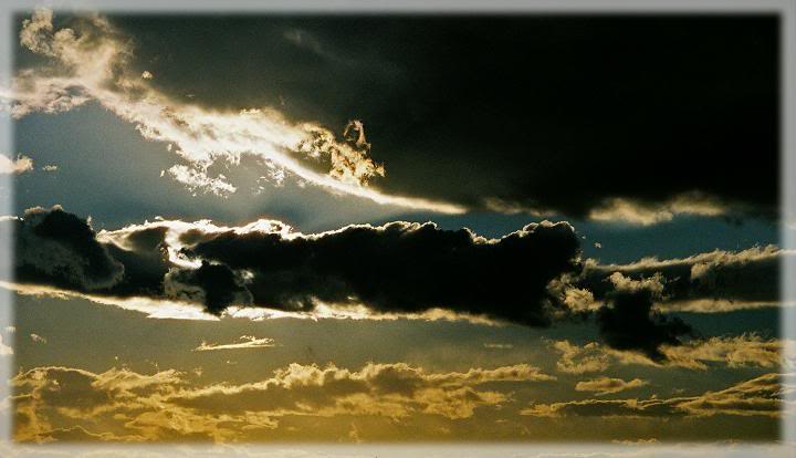 Name:  clouds1small.jpg
Views: 26
Size:  38.6 KB