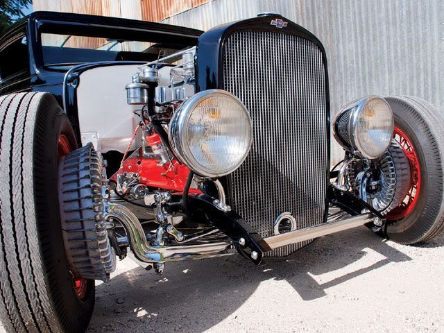 Name: 0802rc_03_z1932_ford_chevy_coupegrill.jpg
Views: 1518
Size: 84.9 KB