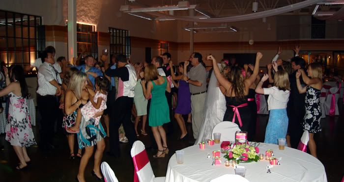Name: Dancin1.jpg
Views: 108
Size: 61.9 KB