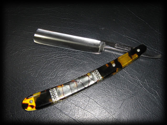 Name:  NewRazor.jpg
Views: 73
Size:  106.8 KB
